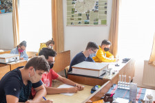 Rendszerszinten sérül az autonómia a magyar iskolákban