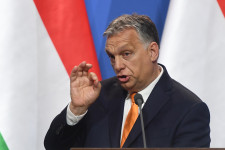 Nem csak a világhírű magyar tudóst nevezte Orbán asszonyságnak
