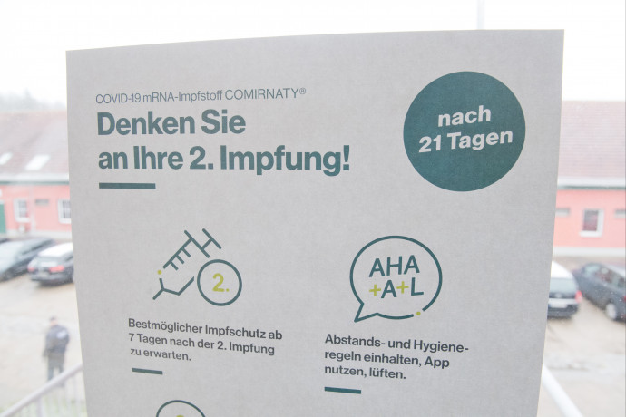 Pfizer/BioNTech: Nincs bizonyíték arra, hogy 21 napon túl fennmarad az első vakcina védelme