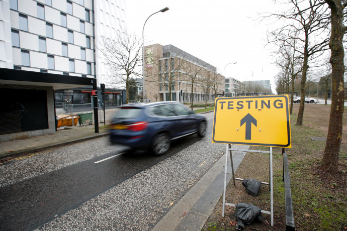 A skót rendőrség letartóztatott egy brit képviselőt a karantén megszegése miatt