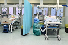 Szlovákia és Csehország példája mutatja, milyen törékenyek a járvány elleni eredmények
