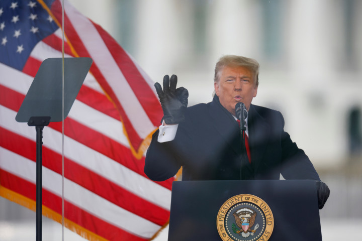 Donald Trump beszédet tart Washingtonban 2021. január 6-án – Fotó: Jim Bourg / Reuters