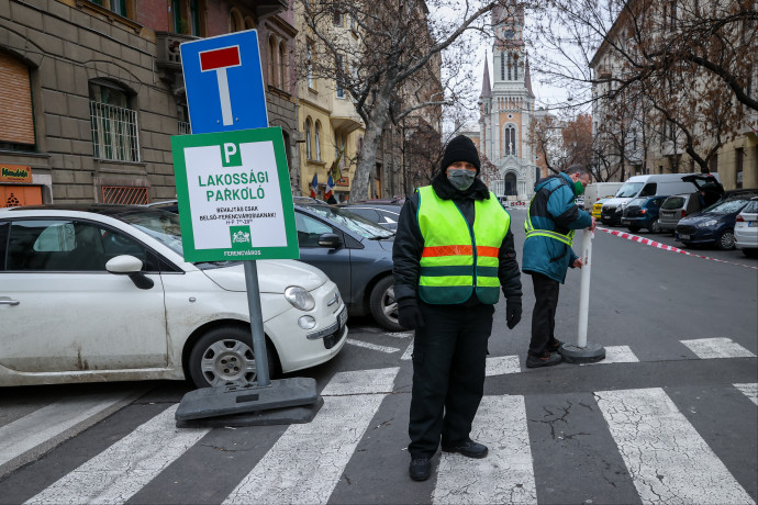Kezdődik a lakossági ingyenes parkolás szigorítása Budapesten