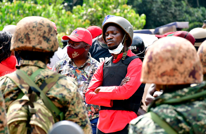 Bobi Wine letartóztatása 2021. január 6-ánFotó: Reuters / Stringer