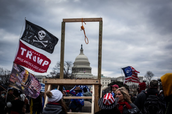 Hétfőn indulhat Trump ellen az újabb alkotmányos vádeljárás