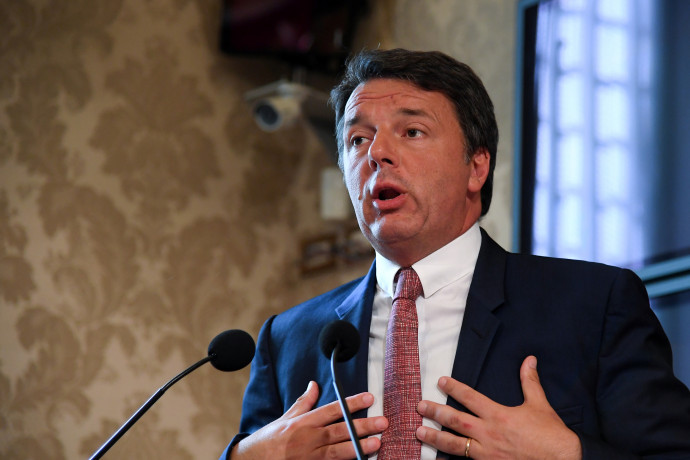 Lemond két miniszter, járvány közepén bukhat az olasz kormány