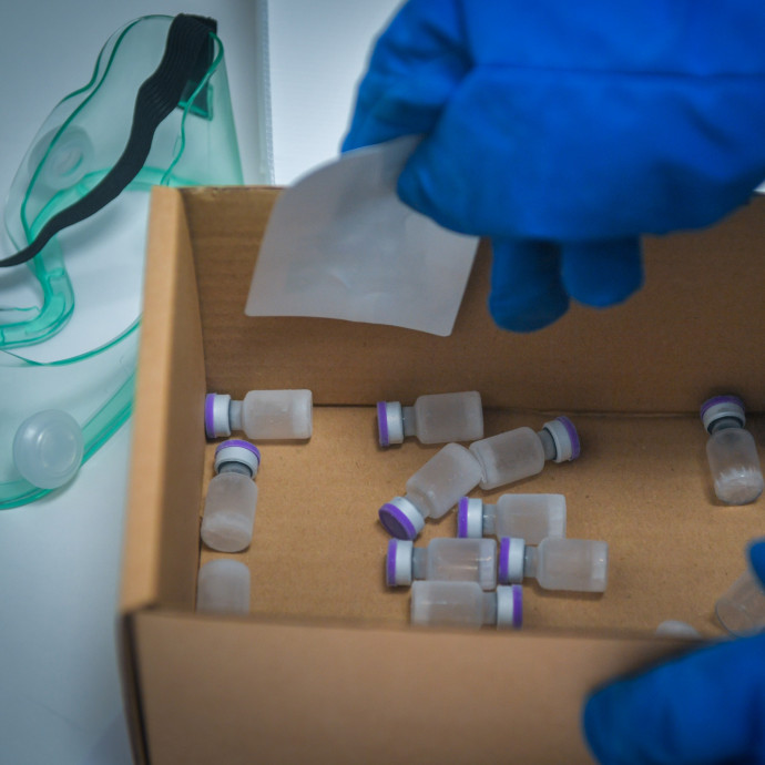 Az első oltások sikere nehéz helyzetbe hozta azokat, amelyeket még tesztelnek