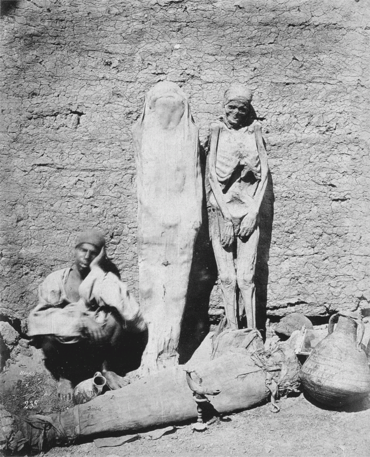 Múmiakereskedő 1875-ben – Fotó: Félix Bonfils / Wikipedia