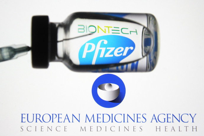 A Pfizer ígéri, időben leszállítják az első negyedévre tervezett uniós vakcinaadagokat