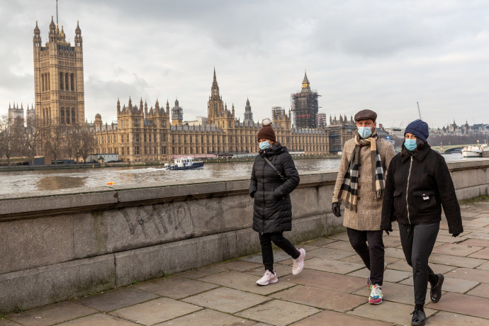 Hétfő hajnal óta él a Nagy-Britanniába beutazók karanténkötelezettsége