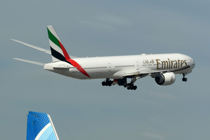 Az Emirates az első légitársaság, amely felajánlotta, hogy ingyenesen beoltja összes dolgozóját