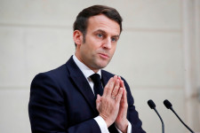 Macron kőkemény regulák közé szorította a francia iszlámot