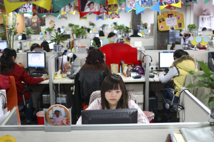 Dolgozók az Alibaba pekingi központjában 2006-ban – Fotó: Ryan Pyle / Corbis / Getty Images