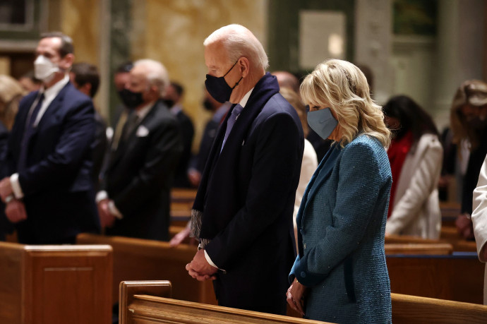 Joe Biden és Jill Biden a St. Matthew the Apostle katedrálisban – Fotó: Chip Somodevilla / Getty Images / AFP