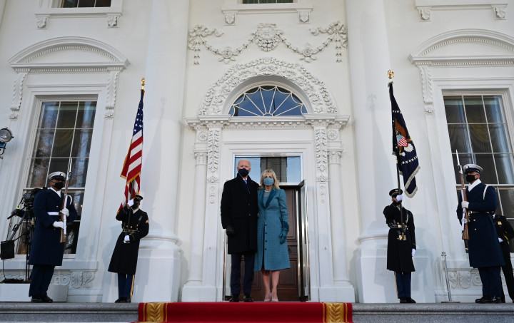 Joe Biden és Jill Biden megérkeztek a Fehér Házba – Fotó: Jim Watson / AFP