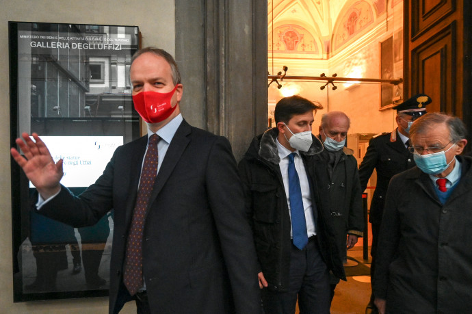 77 nap után újranyitott az Uffizi Képtár, egyedül lehet Leonardo da Vinci-alkotásokat nézni