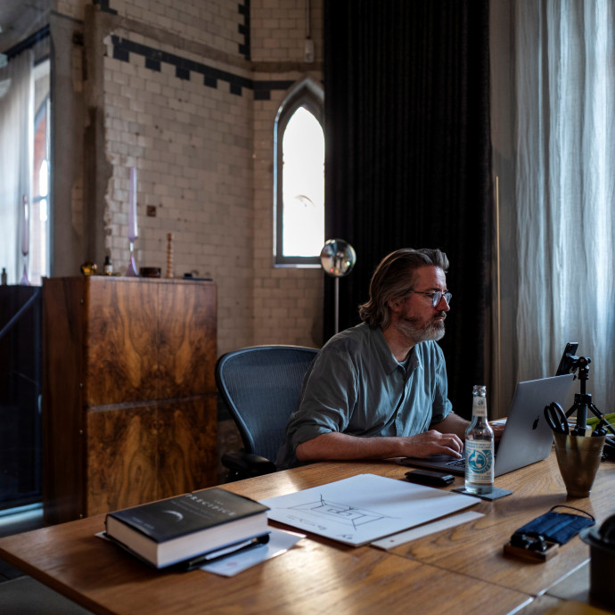 Úgy dolgozunk, mint 1800 körül, de korántsem biztos, hogy ez így is marad