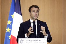 Macron: Franciaország szigorítani fogja az vérfertőzésre vonatkozó jogszabályokat