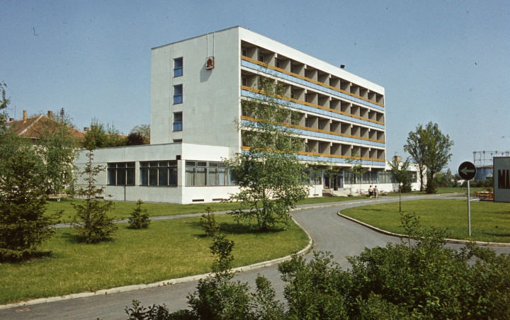 A hajdúszoboszlói OKISZ-üdülő szobabelsője 1976-ban – Fotó: Fortepan / Balázs Lajos
