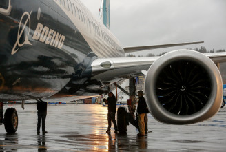 Újra felszállhatnak Európában a két légikatasztrófát okozó Boeing-gépek