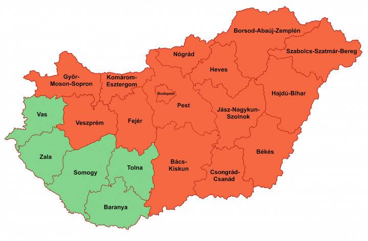 Piros színnel jelölve a sertéspestissel fertőzött, vagy azokkal határos megyék Magyarországon 2021-ben. (Győr-Moson-Sopron, Veszprém, valamint Fejér megyében és Bács-Kiskun megye nyugati részén egyelőre nem jegyeztek fel sertéspestis-fertőzést a vadállományban sem.