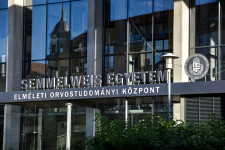 Megszavazta a Semmelweis modellváltását az egyetem szenátusa