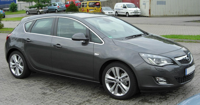 Opel Astra J. – Forrás: TXAutonet
