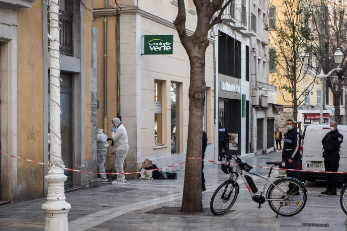 Megölt egy hajléktalant, és kidobta a fejét az ablakon egy francia férfi