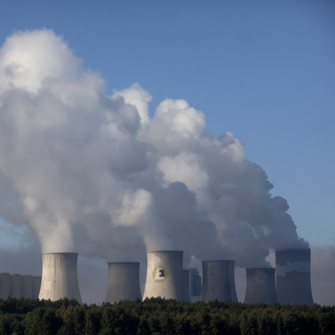 Hat atomreaktor építését tervezi a lengyel kormány, négy helyszínt mérlegelve