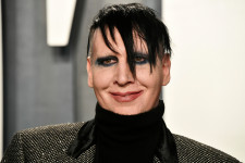 „Erőszakolószoba” is volt Marilyn Manson házában – állítja egy amerikai énekesnő
