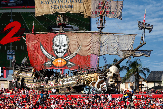 Egy 43 tonnás, 31 méteres kalózhajó az NFL legnagyobb hazugsága