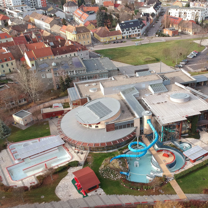 A fürdők olyan aranytojást tojó tyúkok, hogy a járvány miatt sem kellett nagyon leépíteniük