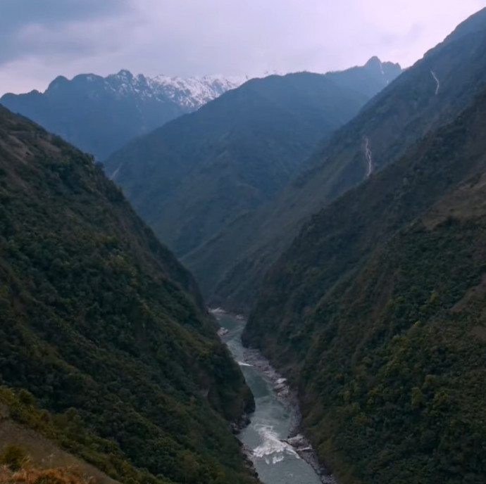 Kína egy tibeti szent folyóra építené a világ legnagyobb vízerőművét