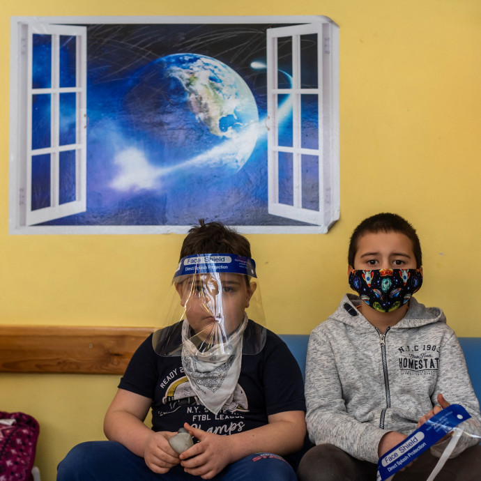 Hosszabb távon a gyerekeket is el kell majd kezdeni oltani