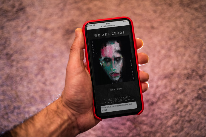 A bántalmazási vádak ellenére egyre többet hallgatják Marilyn Mansont a streamingfelületeken