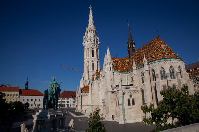 Az év végén gyakorlatilag megszűnt a turizmus Magyarországon