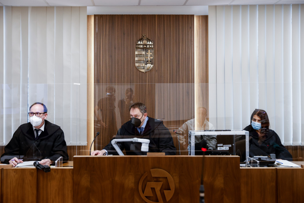 Cserni János előadó bíró és Lassó Gábor tanácselnök a Fővárosi Ítélőtábla 2012. február 9-i tárgyalásán – Fotó: Ajpek Orsi / Telex
