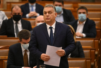 Indul az idei parlamenti munka, várhatóan Orbán is felszólal