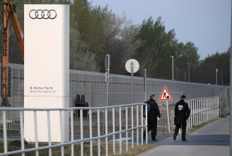 Egyenesen a győri Audi-gyárba csempészett egy kamion három afgánt