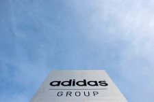 15 évnyi próbálkozás után szakít az Adidas a Reebokkal