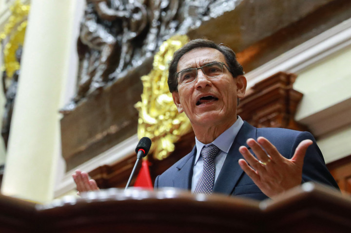 A volt perui elnök már októberben, soron kívül megkapta a koronavírus elleni védőoltást