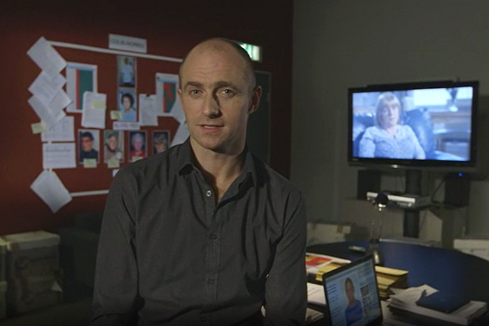 Mark Daly, a BBC riportere a 2014-es dokumentumfilmben