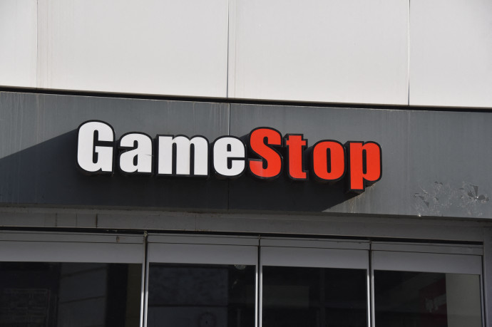 Beperelték az egyik GameStop-részvényeket népszerűsítő influenszert