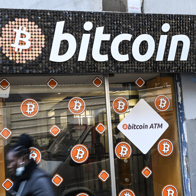 Annyi bitcoint koboznak el, hogy piacteret hoznak létre az értékesítésre