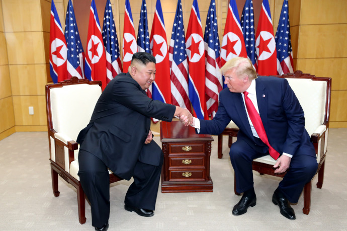 Donald Trump az elnöki gépén reptette volna haza Kim Dzsongunt