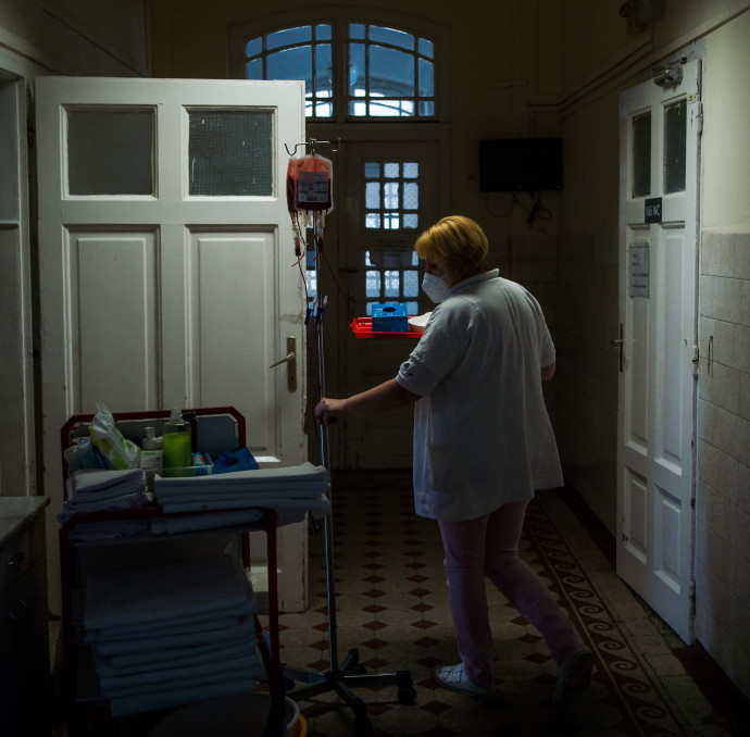 „A fizetésem 40 százalékát is elveszthetem” – általános a kiábrándultság az ápolóknál