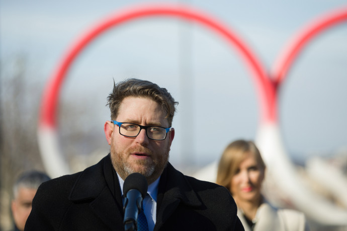 Orbán kedvenc sportújságírójával indul újra a Nemzeti Médiaszövetség