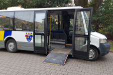 Három hónapra felfüggesztik a Márki-Zay-féle buszreformot megvalósító buszos céget