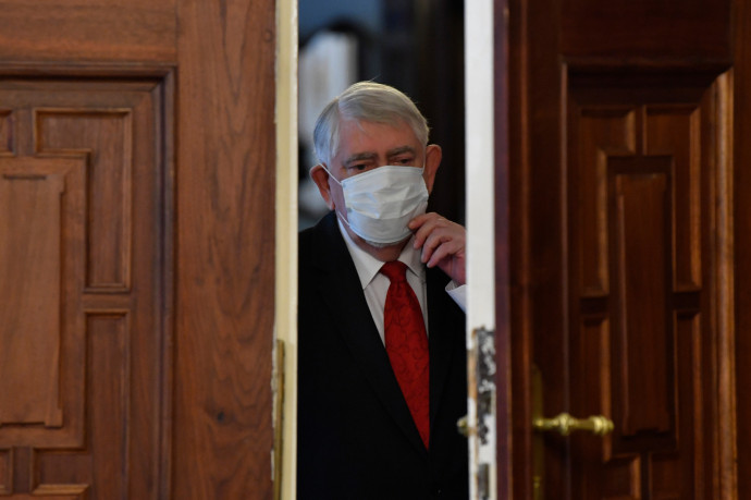 Kásler ismét elrendelte az egynapos sebészeti ellátások felfüggesztését