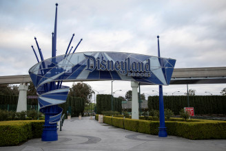 Áprilisban újra ugrálhat Mickey egér a kaliforniai Disneylandben